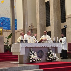 Euharistijskim slavljem i klanjanjem obilježena 19. obljetnica smrti o. Celestina Tomića OFMConv.